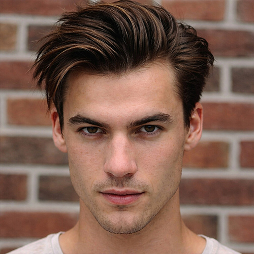 Voluminous in the middle hairstyle
